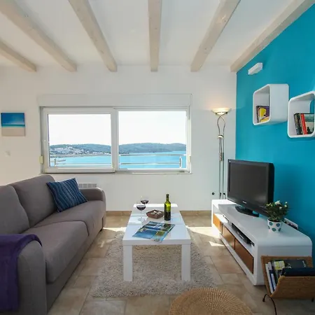 아파트 Penthouse Sunset Bay 트로기르