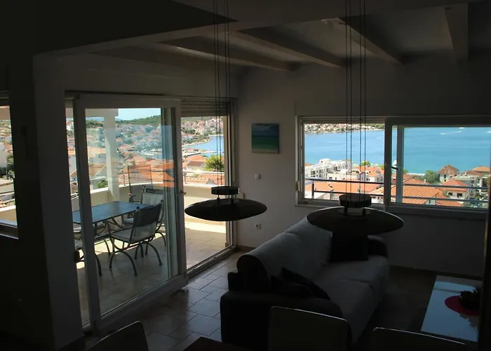 Penthouse Sunset Bay Apartment Trogir